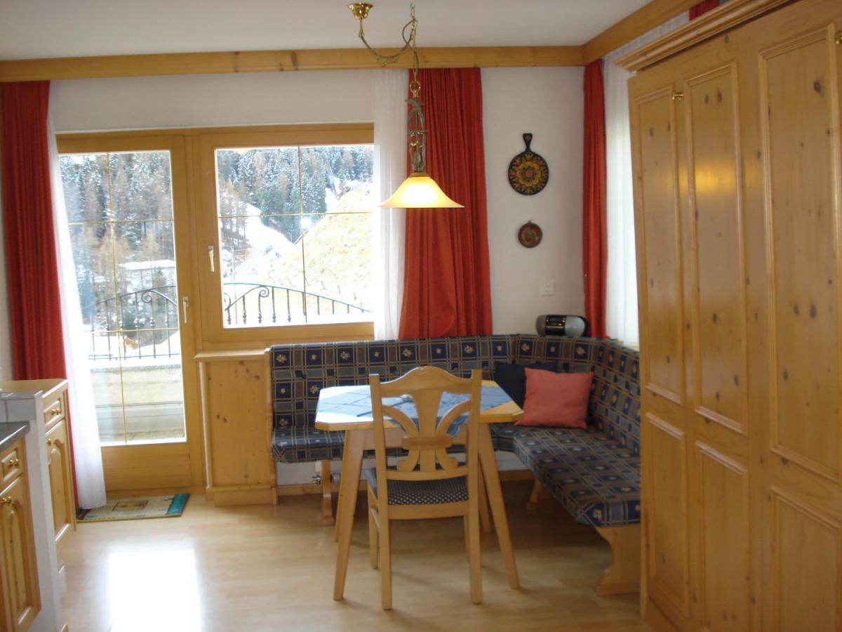 Chasa Valetta Appartement Samnaun Kamer foto